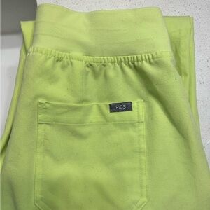 Figs women’s high waisted Livingston basic scrub pants